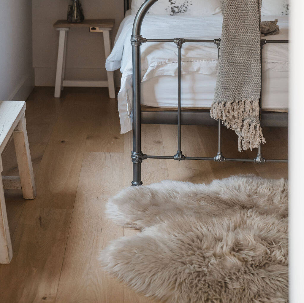 Natural Quad Premium New Zealand Sheepskin Rug & Throw, W4' x L6' | Mushroom